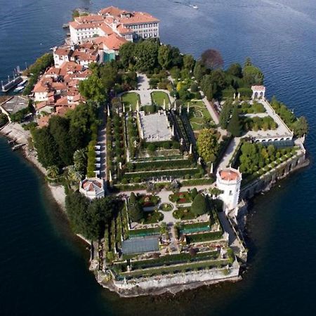 Isola Bella Apartments Via Vittorio Emanuele สเตรซา ภายนอก รูปภาพ